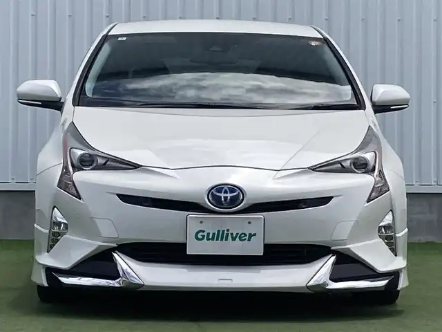 トヨタ プリウス A 香川県 2016(平28)年 5万km ホワイトパールクリスタルシャイン 登録時走行距離：49473km/エクリプスSDナビ/　CD DVD BT フルセグTV/バックカメラ/エアロ（フロント・サイド・リアアンダー）/プリクラッシュセーフティシステム/レーンキープアシスト/レーダークルーズコントロール/クリアランスソナー/パーキングアシスト/ブラインドスポットモニター/ヘッドアップディスプレイ/オートハイビーム/オートライト/フォグランプ/横滑り防止装置/ETC/PWオールオート/ドアロック連動式オートリトラクタブルドアミラー/電動格納ウィンカーミラー/ドアバイザー/純正フロアマット/ISOFIX/ETC/革巻きステアリング/ステアリングスイッチ/プッシュスタート/スマートキー