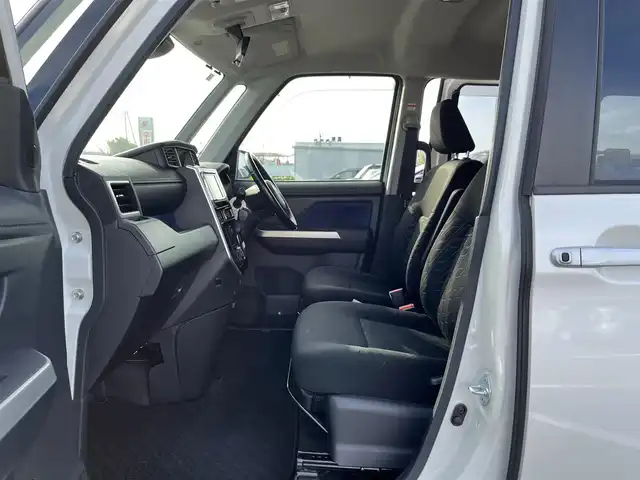 トヨタ タンク カスタムG S 鳥取県 2018(平30)年 6.8万km パールホワイトⅢ ４・W・D/ワンオーナー/純正ナビ/フルセグ/DVD/CD/BT/バックカメラ・ビルトインETC/ドライブレコーダー/衝突軽減ブレーキ/クルーズコントロール/レーンキープアシスト/両側パワースライドドア/LEDヘットライト/フォグライト/純正14インチアルミホイール/純正エアロパーツ/プッシュエンジンスタート/アイドリングストップ/フロアマット・ドアバイザー/保証書/取扱説明書/スペアキー