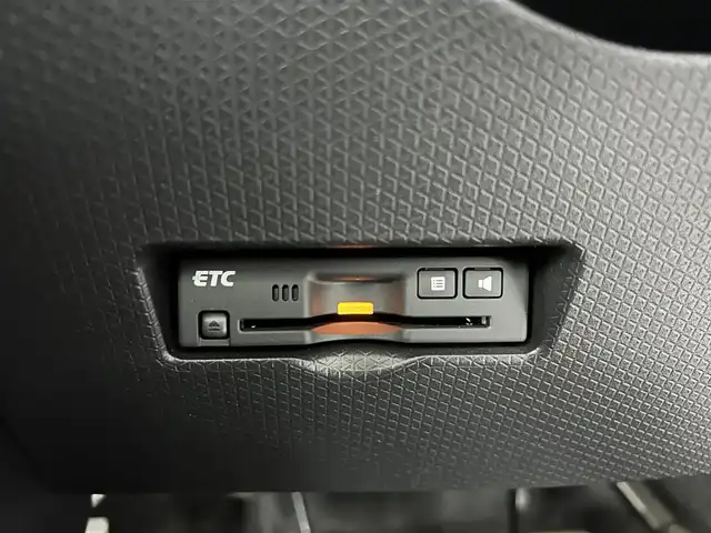 ダイハツ タント カスタム RS スタイルセレクション 佐賀県 2021(令3)年 7.4万km パールブラック 純正9インチナビ/フルセグTV/Bluetooth/Androidauto/Applecarplay/バックカメラ/衝突被害軽減システム/レーダークルーズコントロール/レーンアシスト/オートライト/オートマチックハイビーム/LEDヘッドライト/LEDフォグライト/クリアランスソナー/先行車発信お知らせ機能/ビルトインETC/両側パワースライドドア/運転席・助手席シートヒーター/ハーフレザーシート/ISOFIX対応/後席サンシェード/シートバックテーブル/純正15インチアルミホイール/純正フロアマット/純正ドアバイザー/スマートキー