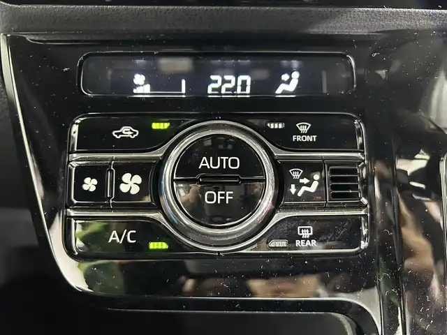 ダイハツ タント カスタム RS スタイルセレクション 佐賀県 2021(令3)年 7.4万km パールブラック 純正9インチナビ/フルセグTV/Bluetooth/Androidauto/Applecarplay/バックカメラ/衝突被害軽減システム/レーダークルーズコントロール/レーンアシスト/オートライト/オートマチックハイビーム/LEDヘッドライト/LEDフォグライト/クリアランスソナー/先行車発信お知らせ機能/ビルトインETC/両側パワースライドドア/運転席・助手席シートヒーター/ハーフレザーシート/ISOFIX対応/後席サンシェード/シートバックテーブル/純正15インチアルミホイール/純正フロアマット/純正ドアバイザー/スマートキー