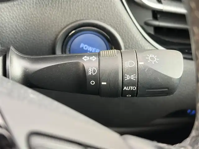 トヨタ Ｃ－ＨＲ G 愛知県 2017(平29)年 4.3万km ブラックマイカ トヨタセーフティセンス/プリクラッシュセーフティ/レーンディパーチャーアラート/オートマチックハイビーム/レーダークルーズコントロール/ナビ/ワンセグTV/Bluetooth接続/CD/DVD/AM/FM/SD/iPod/前後ドライブレコーダー/フルフラットシート/純正フロアマット/純正18インチアルミホイール/LEDヘッドライト/オートライト/プッシュスタート/バックカメラ/ETC/スマートキー