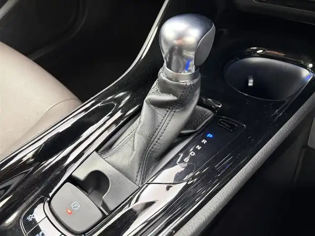 トヨタ Ｃ－ＨＲ G 愛知県 2017(平29)年 4.3万km ブラックマイカ トヨタセーフティセンス/プリクラッシュセーフティ/レーンディパーチャーアラート/オートマチックハイビーム/レーダークルーズコントロール/ナビ/ワンセグTV/Bluetooth接続/CD/DVD/AM/FM/SD/iPod/前後ドライブレコーダー/フルフラットシート/純正フロアマット/純正18インチアルミホイール/LEDヘッドライト/オートライト/プッシュスタート/バックカメラ/ETC/スマートキー