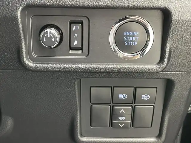 トヨタ ランドクルーザー プラド TX Lパッケージ マットブラED 愛知県 2022(令4)年 1.3万km ブラック メーカーナビＴＶ　ムーンルーフ　禁煙車　全方位カメラ　ＢＳＭ　黒革　シートヒーター　シートエアコン　コーナーセンサー　セーフティセンス　衝突軽減　追従クルコン　純正ルーフレール　ETC　7人　　ＬＥＤライト　ヘッドライトウォッシャー　ETC２．０　オートハイビーム　ルーフレール　スペアタイヤ