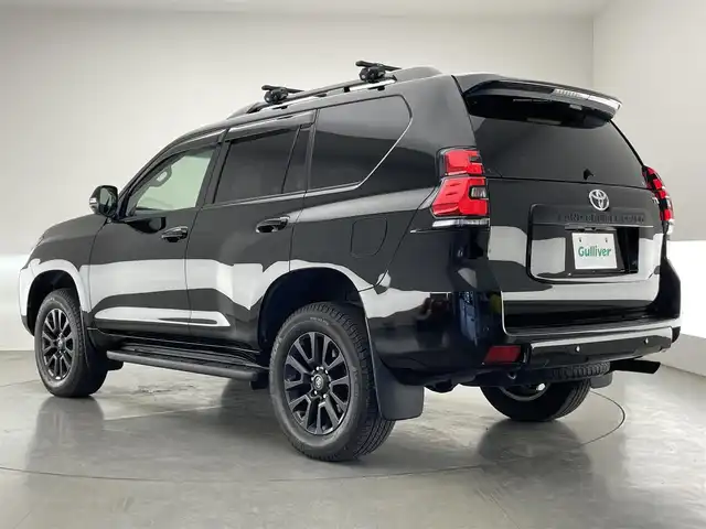トヨタ ランドクルーザー プラド TX Lパッケージ マットブラED 愛知県 2022(令4)年 1.3万km ブラック メーカーナビＴＶ　ムーンルーフ　禁煙車　全方位カメラ　ＢＳＭ　黒革　シートヒーター　シートエアコン　コーナーセンサー　セーフティセンス　衝突軽減　追従クルコン　純正ルーフレール　ETC　7人　　ＬＥＤライト　ヘッドライトウォッシャー　ETC２．０　オートハイビーム　ルーフレール　スペアタイヤ