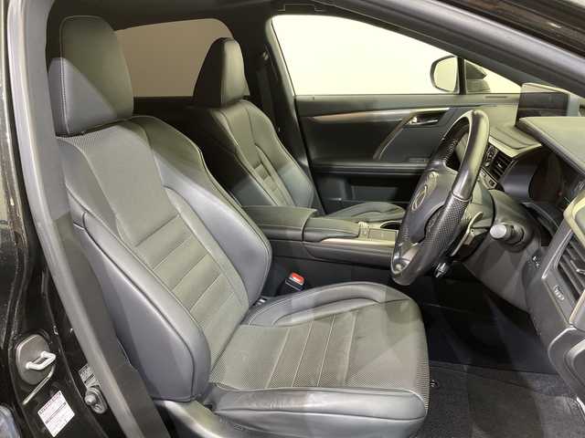 レクサス ＲＸ 450h Fスポーツ 愛媛県 2020(令2)年 4.4万km グラファイトブラックガラスフレーク パノラミックビューモニター/置くだけ充電/ムーンルーフ/セカンドシートパワーシート（電動リクライニング&電動格納機能付）/前後ドライブレコーダー//Lexus Safety System＋/レーダークルーズコントロール/レーントレーシングアシスト/純正12.3インチナビ/フルセグTV　Bluetooth /シートヒーター/2列目シートヒーター/全席パワーシート/パワーバックドア/3眼LEDヘッドライト/純正20インチアルミホイール/ビルトインETC2.0