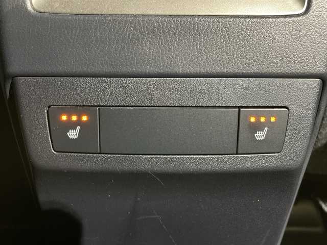 レクサス ＲＸ 450h Fスポーツ 愛媛県 2020(令2)年 4.4万km グラファイトブラックガラスフレーク パノラミックビューモニター/置くだけ充電/ムーンルーフ/セカンドシートパワーシート（電動リクライニング&電動格納機能付）/前後ドライブレコーダー//Lexus Safety System＋/レーダークルーズコントロール/レーントレーシングアシスト/純正12.3インチナビ/フルセグTV　Bluetooth /シートヒーター/2列目シートヒーター/全席パワーシート/パワーバックドア/3眼LEDヘッドライト/純正20インチアルミホイール/ビルトインETC2.0