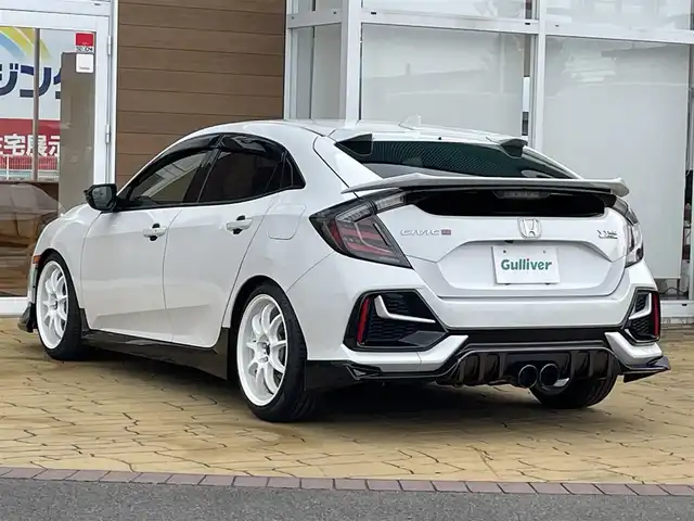 ホンダ シビック ハッチバック 宮崎県 2020(令2)年 8.1万km プラチナホワイトパール 無限エアロ（F.S.R)/テールゲートスポイラー/社外フロントグリル/WORK18インチアルミホイール/ローダウン/ブリッツマフラー/無限テール/ホンダセンシング/LEDライト/ETC/プッシュスタート