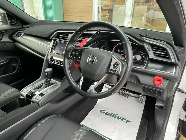 ホンダ シビック ハッチバック 宮崎県 2020(令2)年 8.1万km プラチナホワイトパール 無限エアロ（F.S.R)/テールゲートスポイラー/社外フロントグリル/WORK18インチアルミホイール/ローダウン/ブリッツマフラー/無限テール/ホンダセンシング/LEDライト/ETC/プッシュスタート