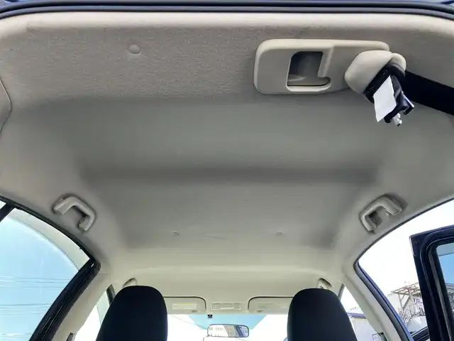 トヨタ アクア S 静岡県 2014(平26)年 5.8万km ブラックマイカ /エンジンスタートボタン/パワーステアリング/パワーウィンドウ/スマートキー/取扱説明書/オートエアコン/アイドリングストップ/ETC/純正ナビ（CD/DVD/BT/フルセグ）/純正フロアマット/布シート/ABS/横滑り防止装置/オートライト/ハロゲン/Wエアバッグ/D席フロアマット不足