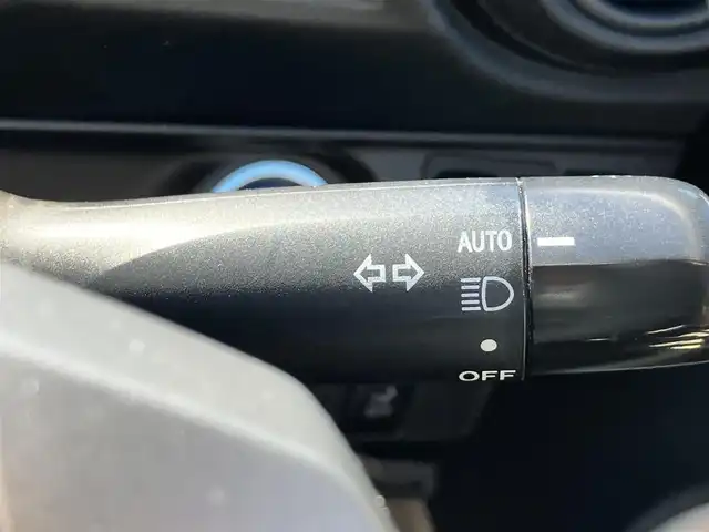 トヨタ アクア S 静岡県 2014(平26)年 5.8万km ブラックマイカ /エンジンスタートボタン/パワーステアリング/パワーウィンドウ/スマートキー/取扱説明書/オートエアコン/アイドリングストップ/ETC/純正ナビ（CD/DVD/BT/フルセグ）/純正フロアマット/布シート/ABS/横滑り防止装置/オートライト/ハロゲン/Wエアバッグ/D席フロアマット不足