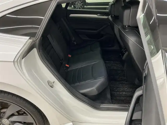 フォルクスワーゲン アルテオン TSI 4モーション Rラインアドバンス 岡山県 2018(平30)年 6万km 白 AndroidAuto/Apple　car　play/ヘッドアップディスプレイ/ACC/シートヒーター（ALL）/ドラレコ（F/R）/ブレーキオートホールド/パークアシスト/バックカメラ/アラウンドビューカメラ/WAC/パドルシフト/サンルーフ/走行モード/DYNAudio/CD/DVD/Bluetooth/AUX/FM/AM