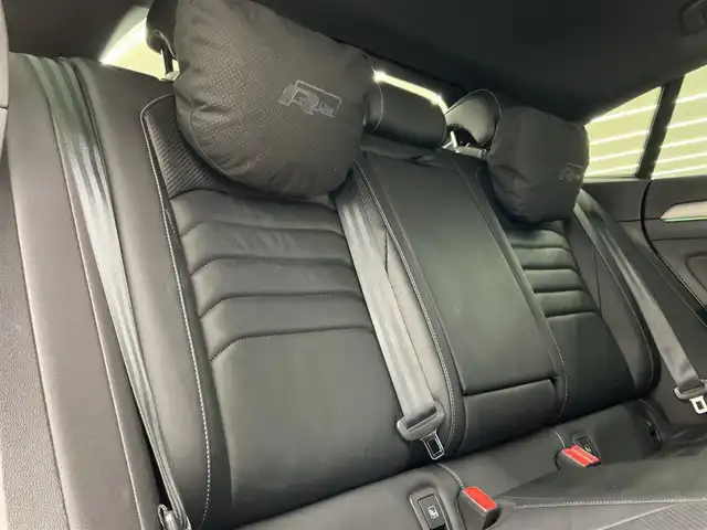 フォルクスワーゲン アルテオン TSI 4モーション Rラインアドバンス 岡山県 2018(平30)年 6万km 白 AndroidAuto/Apple　car　play/ヘッドアップディスプレイ/ACC/シートヒーター（ALL）/ドラレコ（F/R）/ブレーキオートホールド/パークアシスト/バックカメラ/アラウンドビューカメラ/WAC/パドルシフト/サンルーフ/走行モード/DYNAudio/CD/DVD/Bluetooth/AUX/FM/AM
