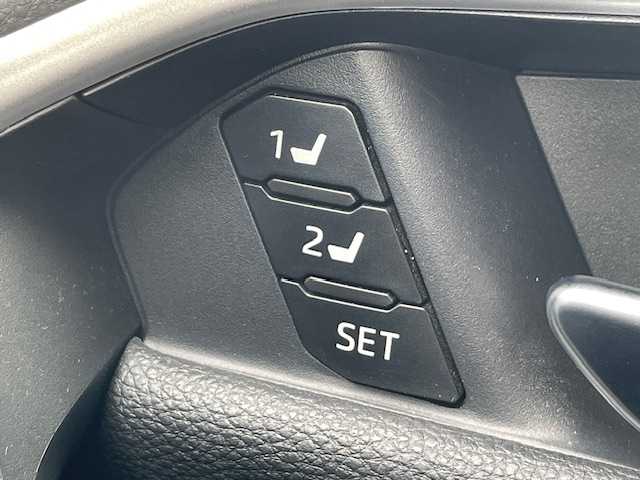 トヨタ ＲＡＶ４ アドベンチャー オフロードPKG 宮城県 2023(令5)年 2.9万km アティチュードブラックマイカ 登録時走行距離28259km/シートヒーター/コーナーセンサー/バックカメラ/ハンドルヒーター/Bluetooth/FM/AM/パワーシート/ルーフレール/ビルトインETC/追従クルーズコントロール/衝突軽減ブレーキ/純正フロアマット/純正ホイール/LED三眼ヘッドライト/エアーシート/オートライト