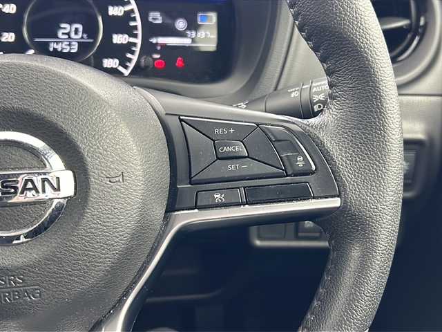 日産 ノート e－パワー メダリスト Bアロー 岐阜県 2020(令2)年 7.4万km ブリリアントホワイトパール/スーパーブラック 2トーン 純正ナビ/CD/DVD/Bluetooth/SD/iPod/AUX/フルセグTV/インテリジェントクルーズコントロール/レーンキープアシスト/クリアランスソナー/全周囲カメラ/エマージェンシーブレーキ/ドライブレコーダー/スペアキー/スマートキー/プッシュスタート/ハーフレザーシート/オートLEDヘッドライト/純正18インチアルミホイール＆サマータイヤ積み込みあり/ETC