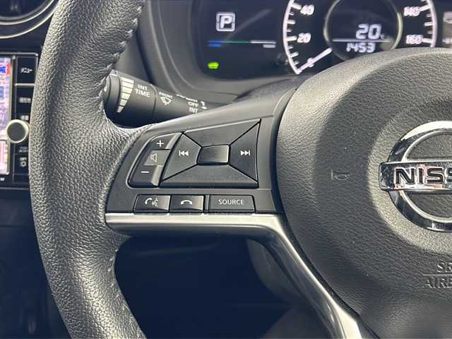 日産 ノート e－パワー メダリスト Bアロー 岐阜県 2020(令2)年 7.4万km ブリリアントホワイトパール/スーパーブラック 2トーン 純正ナビ/CD/DVD/Bluetooth/SD/iPod/AUX/フルセグTV/インテリジェントクルーズコントロール/レーンキープアシスト/クリアランスソナー/全周囲カメラ/エマージェンシーブレーキ/ドライブレコーダー/スペアキー/スマートキー/プッシュスタート/ハーフレザーシート/オートLEDヘッドライト/純正18インチアルミホイール＆サマータイヤ積み込みあり/ETC