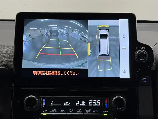 トヨタ シエンタ ハイブリッド Z 三重県 2022(令4)年 5.5万km ホワイトパールクリスタルシャイン ハイブリッド/FF/インパネCVT/純正 10.5インチ『ディスプレイオーディオplus』（ナビ付）/（AM/FM/USB/iPod/Bluetooth/Miracast/CarPlay/AndroidAuto）/【OP】パノラミックビューモニター（床下透過機能付・PKSB後方歩行者）*1/両側ハンズフリーパワースライドドア/ドライブレコーダー前方（ナビ連動）/ETC/Toyota Safety Sense/・プリクラッシュセーフティ/・レーンディパーチャーアラート/・レーダークルーズ（停止保持機能有）/・ブラインドスポットモニター/・プロアクティブドライビングアシスト/・クリアランスソナー（パーキングサポートブレーキ［PKSB］静止物＋後方接近車両）/・リヤクロストラフィックアラート/・リヤカメラディテクション/・ロードサインアシスト/・【OP】アドバンストパーク＋PKSB（周囲静止物）/・アダプティブハイビーム/など/装備/・【OP】シートヒーター＆ステアリングヒーター/・【OP】AC100Vコンセント（1500W）/・【OP】天井サーキュレーター/・オートエアコン/・オートライト/・LEDヘッドランプ/・保/取/・予備スマートキーx1/など