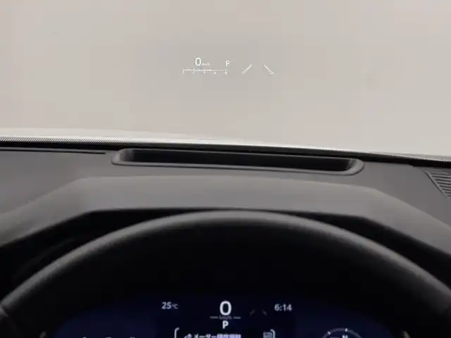 トヨタ ハリアー ハイブリッド Z レザーパッケージ 三重県 2025(令7)年 0.6万km プラチナホワイトパールマイカ ハイブリッド/FF/MTモード付フロアCVT/JBLプレミアムサウンド/12.3インチナビ/（AM/FM/USB/AUX/CarPlay/AndroidAuto/TV/Miracast）/【OP】パノラミックビューモニター/モデリスタエアロ（F/R下）/ドライブレコーダー 前後（電子ミラー内蔵・ナビ連動）/ETC2.0/Toyota Safety Sense/・プリクラッシュセーフティ/・レーントレーシングアシスト/・レーダークルコン/・ブラインドスポットモニター＆リヤクロストラフィックオートブレーキ/・パーキングサポートブレーキ（静止物・後方接近車両）/・アダプティブハイビームシステム/・ロードサインアシスト/・先行車発進告知/など/装備/・【OP】調光パノラマルーフ/・デジタルインナーミラー/・ハンズフリーパワーバックドア/・カラーヘッドアップディスプレイ/・本革シート/・パワーシート［D8way（メモリー・4wayランバーサポート付）/N4way］/・シートヒーター＆ベンチレーション（D/N）/・ステアリングヒーター/・左右独立オートエアコン/・電子パーキングブレーキ＆ブレーキホールド/・純正19inAW/・取/・スマートキーx1/など