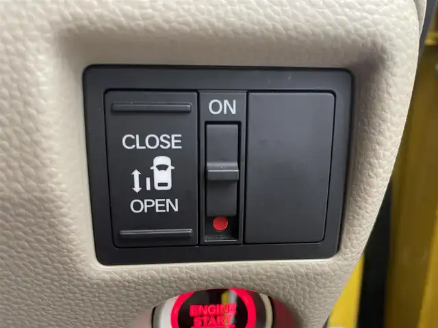 ホンダ Ｎ ＢＯＸ G L ホンダセンシング 鹿児島県 2018(平30)年 4.5万km プレミアムイエローパールⅡ 純正7インチSDナビ/BT/CD/SD/iPod/AM/FM/バックカメラ/ホンダセンシング/レーダークルーズコントロール/レーンキープアシスト/片側パワースライドドア/ETC/オートライト/LEDヘッドライト/純正ラバーマット/スマートキー