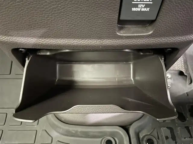 ホンダ Ｎ ＢＯＸ G L ホンダセンシング 鹿児島県 2018(平30)年 4.5万km プレミアムイエローパールⅡ 純正7インチSDナビ/BT/CD/SD/iPod/AM/FM/バックカメラ/ホンダセンシング/レーダークルーズコントロール/レーンキープアシスト/片側パワースライドドア/ETC/オートライト/LEDヘッドライト/純正ラバーマット/スマートキー