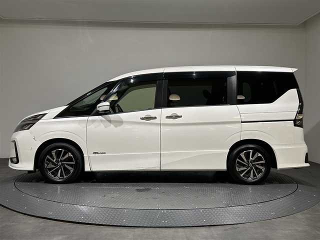 日産 セレナ ハイウェイスター V 愛媛県 2021(令3)年 3.7万km ブリリアントホワイトパール ・プロパイロット/・純正10インチナビゲーション/・フルセグテレビ/Bluetooth/DVD/・フリップダウンモニター/・アラウンドビューモニター/・インテリジェントルームミラー/・ETC/・ドライブレコーダー/・両側パワースライドドア/・LEDヘッドライト/・クルーズコントロール/・スマートキー
