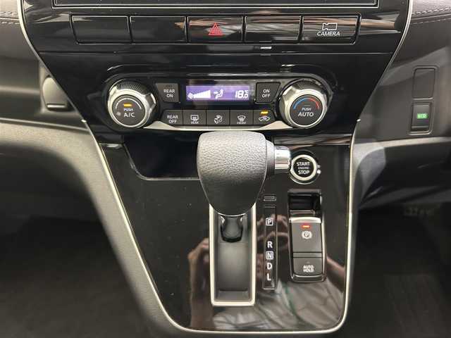 日産 セレナ ハイウェイスター V 愛媛県 2021(令3)年 3.7万km ブリリアントホワイトパール ・プロパイロット/・純正10インチナビゲーション/・フルセグテレビ/Bluetooth/DVD/・フリップダウンモニター/・アラウンドビューモニター/・インテリジェントルームミラー/・ETC/・ドライブレコーダー/・両側パワースライドドア/・LEDヘッドライト/・クルーズコントロール/・スマートキー