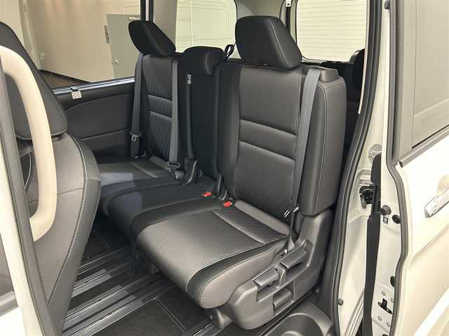 日産 セレナ ハイウェイスター V 愛媛県 2021(令3)年 3.7万km ブリリアントホワイトパール ・プロパイロット/・純正10インチナビゲーション/・フルセグテレビ/Bluetooth/DVD/・フリップダウンモニター/・アラウンドビューモニター/・インテリジェントルームミラー/・ETC/・ドライブレコーダー/・両側パワースライドドア/・LEDヘッドライト/・クルーズコントロール/・スマートキー