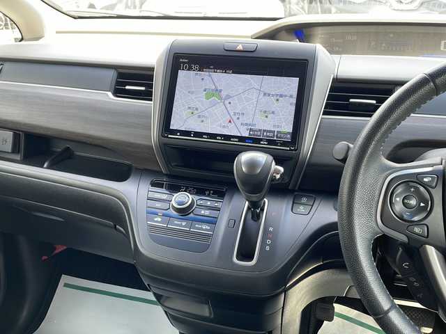 ホンダ フリード＋ G ホンダセンシング 東京都 2018(平30)年 7.1万km モダンスティールM ワンオーナー/新車時保証書  /取扱説明書【車両/ナビ】/ホンダセンシング/衝突軽減ブレーキ/誤発進抑制機能/歩行者事故低減ステアリング/アダプティブクルーズコントロール/車線維持支援システム/アイドリングストップ/純正ナビ/フルセグTV【VXM-187VFNi】/SD/CD/DVD/SDREC/BT/AppleCarplay/バックカメラ　ETC/Fドライブレコーダー/両側パワースライドドア/LEDヘッドライト/スマートキー×2【キータグ有】/革巻きハンドル/純正15インチアルミ