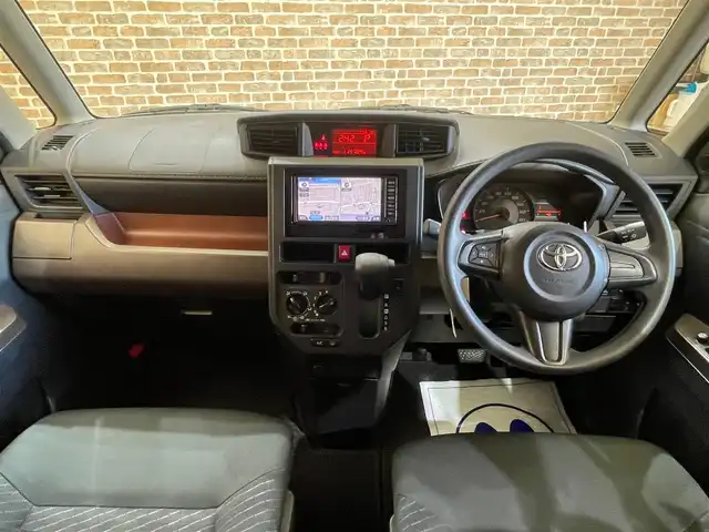 トヨタ タンク X 岩手県 2017(平29)年 11.5万km プラムブラウンパールクリスタルシャイン ４WD/左側パワースライドドア/横滑り防止装置/アイドリングストップ/ロールサンシェード/ヘッドライトレベライザー/純正ナビ/（CD/ワンセグ/AUX/Bluetooth）/バックカメラ/ステアリングスイッチ/ETC/オートライト/社外14インチアルミホイール/純正フロアマット