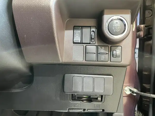 トヨタ タンク X 岩手県 2017(平29)年 11.5万km プラムブラウンパールクリスタルシャイン ４WD/左側パワースライドドア/横滑り防止装置/アイドリングストップ/ロールサンシェード/ヘッドライトレベライザー/純正ナビ/（CD/ワンセグ/AUX/Bluetooth）/バックカメラ/ステアリングスイッチ/ETC/オートライト/社外14インチアルミホイール/純正フロアマット