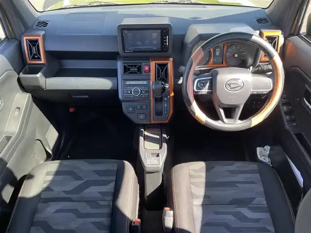 ダイハツ タフト G 鹿児島県 2021(令3)年 6.1万km フォレストカーキメタリック 衝突警報装置/LittleDフェイスチェンジキット/スカイルーフトップ/社外ナビ/BT/ワンセグ/CD/DVD/バックカメラ/LEDオートライト/シートヒーター/ブレーキホールド/アイドリングストップ/スマートキー