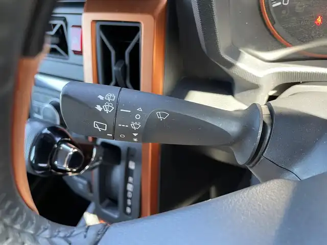 ダイハツ タフト G 鹿児島県 2021(令3)年 6.1万km フォレストカーキメタリック 衝突警報装置/LittleDフェイスチェンジキット/スカイルーフトップ/社外ナビ/BT/ワンセグ/CD/DVD/バックカメラ/LEDオートライト/シートヒーター/ブレーキホールド/アイドリングストップ/スマートキー