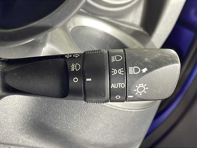 ダイハツ キャスト スタイル G SAⅡ 沖縄県 2017(平29)年 9.1万km ディープブルークリスタルマイカ 県外仕入れ/禁煙車/スマートアシストII/社外ナビAVIC-RW09/ＣＤ／ＤＶＤ／フルセグＴＶ　/Ｂｌｕｅｔｏｏｔｈ接続/ＵＳＢ接続/バックカメラ/純正１５インチアルミ/ドアバイザー/後方コーナーセンサー/ＥＴＣ/スマートキー/LEDヘッドライト