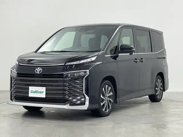 トヨタ ヴォクシー S－Z 群馬県 2024(令6)年 1.7万km アティチュードブラックマイカ 純正１０．５型ナビ　バックカメラ　シートヒーター　両側電動スライドドア　衝突被害軽減ブレーキ　レーンアシスト　アダプティブクルーズコントロール　オートハイビーム　ＬＥＤヘッドライト　ＥＴＣ２．０　禁煙