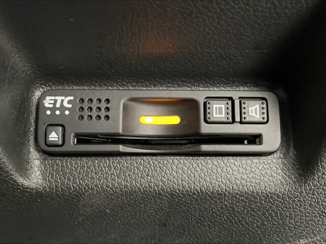 ホンダ シャトル ハイブリッド Z ホンダセンシング 岐阜県 2018(平30)年 6万km ルーセブラックM 純正SDナビ/フルセグ/DVD/BT/SD/バックカメラ/社外ドラレコ/ビルトインETC/ホンダセンシング/レーンキープアシスト/衝突軽減ブレーキ/レーダークルーズコントロール/コーナーセンサー/ハーフレザーシート/前席シートヒーター/ルーフレール/純正16インチAW/LEDヘッドライト/オートライト/フォグランプ/保証書