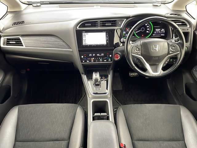 ホンダ シャトル ハイブリッド Z ホンダセンシング 岐阜県 2018(平30)年 6万km ルーセブラックM 純正SDナビ/フルセグ/DVD/BT/SD/バックカメラ/社外ドラレコ/ビルトインETC/ホンダセンシング/レーンキープアシスト/衝突軽減ブレーキ/レーダークルーズコントロール/コーナーセンサー/ハーフレザーシート/前席シートヒーター/ルーフレール/純正16インチAW/LEDヘッドライト/オートライト/フォグランプ/保証書