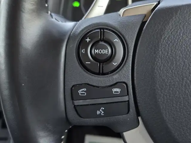 レクサス ＣＴ 200h バージョンC 鹿児島県 2019(令1)年 5.7万km ソニックチタニウム 純正ＯＰ前後ドライブレコーダー　/レーダークルーズコントロール　/ビルトインＥＴＣ２．０　/純正ＳＤナビ　/Ｂｌｕｅｔｏｏｔｈオーディオ　/フルセグテレビ　/プリクラッシュセーフティ　/レーンディパーチャーアラート/D+N席パワーシート/D+N席シートヒーター/プッシュスタート/スマートキー/エアバック(W+サイド)/カーテンエアバッグ