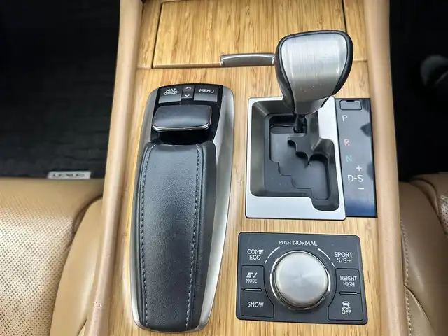 レクサス ＬＳ 600h バージョンC Iパック 愛知県 2013(平25)年 8万km ホワイトパールクリスタルシャイン 純正HDDナビ/バックカメラ/ドライブレコーダー/ステアリングリモコン/ステアリングヒーター/クルーズコントロール/ビルトインETC/ムーンルーフ/パワーシート/シートメモリー/シートヒーター/ベンチレーション/クリアランスソナー/プリクラッシュセーフティ/LEDヘッドライト/オートライト/オートマチックハイビーム/盗難防止機能/レーダー探知機/スマートキー