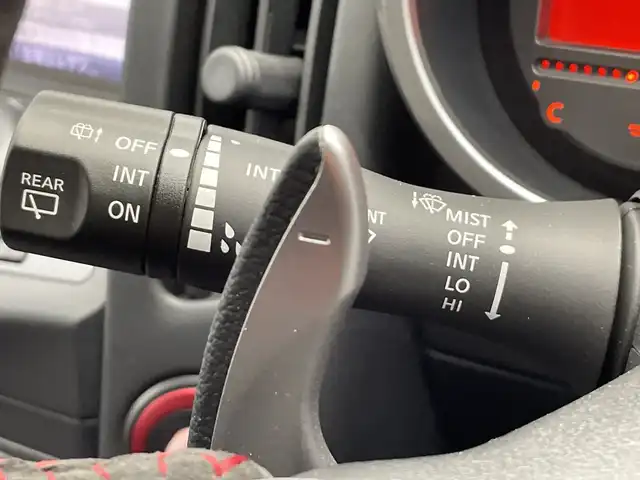 日産 フェアレディ Ｚ 50thアニバーサリー 栃木県 2019(令1)年 1.1万km ブリリアントシルバー/ダイヤモンドブラック 2トーン 純正ナビ/(フルセグTV・Bluetooth・CD・DVD・SD・AUX・USB)/バックカメラ/ハーフレザーシート/前席シートヒーター/HIDヘッドライト/オートライト/ビルトインETC/純正19インチアルミホイール/純正フロアマット/MTモード付AT/スマートキー/スペアキー1本/禁煙車/取扱説明書/保証書