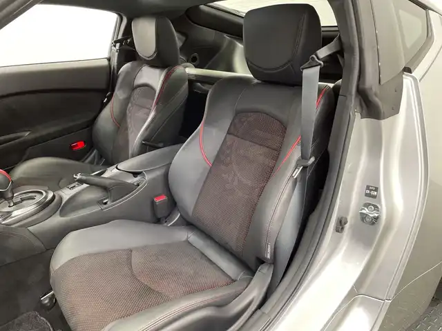 日産 フェアレディ Ｚ 50thアニバーサリー 栃木県 2019(令1)年 1.1万km ブリリアントシルバー/ダイヤモンドブラック 2トーン 純正ナビ/(フルセグTV・Bluetooth・CD・DVD・SD・AUX・USB)/バックカメラ/ハーフレザーシート/前席シートヒーター/HIDヘッドライト/オートライト/ビルトインETC/純正19インチアルミホイール/純正フロアマット/MTモード付AT/スマートキー/スペアキー1本/禁煙車/取扱説明書/保証書