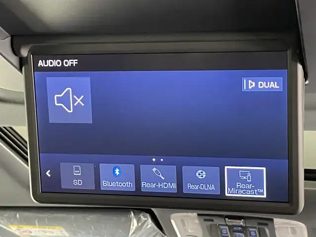 トヨタ アルファード S タイプゴールドⅡ 愛知県 2021(令3)年 1.8万km ホワイトパールクリスタルシャイン メーカーナビ　ＪＢＬ　Ｗムーンルーフ　パーキングアシスト　リアエンターテイメントシステム　デジタルインナーミラー　全方位カメラ　ＤＶＤデッキ　ＡＣ１００Ｖ　三眼ＬＥＤ　衝突軽減　追従クルコン　ＢＳＭ　セーフティセンス　パワーバックドア　前後ドラレコ　オットマン　ハーフレザー　電動パーキング