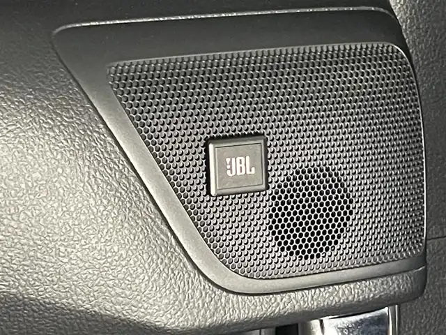 トヨタ アルファード S タイプゴールドⅡ 愛知県 2021(令3)年 1.8万km ホワイトパールクリスタルシャイン メーカーナビ　ＪＢＬ　Ｗムーンルーフ　パーキングアシスト　リアエンターテイメントシステム　デジタルインナーミラー　全方位カメラ　ＤＶＤデッキ　ＡＣ１００Ｖ　三眼ＬＥＤ　衝突軽減　追従クルコン　ＢＳＭ　セーフティセンス　パワーバックドア　前後ドラレコ　オットマン　ハーフレザー　電動パーキング