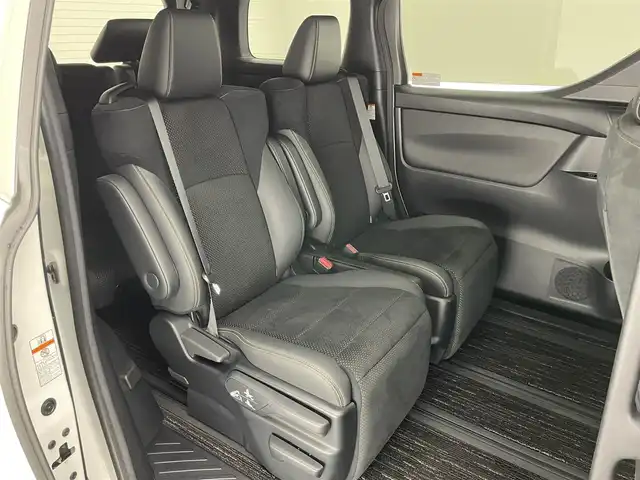 トヨタ アルファード S タイプゴールドⅡ 愛知県 2021(令3)年 1.8万km ホワイトパールクリスタルシャイン メーカーナビ　ＪＢＬ　Ｗムーンルーフ　パーキングアシスト　リアエンターテイメントシステム　デジタルインナーミラー　全方位カメラ　ＤＶＤデッキ　ＡＣ１００Ｖ　三眼ＬＥＤ　衝突軽減　追従クルコン　ＢＳＭ　セーフティセンス　パワーバックドア　前後ドラレコ　オットマン　ハーフレザー　電動パーキング