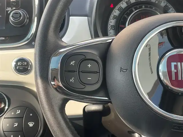 フィアット ５００ イタリー 福岡県 2016(平28)年 2.1万km パール 限定車/ワンオーナー/固定式ガラスルーフ/純正ディスプレイオーディオ/本革シート/純正キセノンヘッドライト/リアパーキングセンサー/純正15インチアルミ/500 Itaryロゴエンブレム(ピラー)/Itary専用キーカバー/純正フロアマット/ヘッドランプウォッシャー/自動防眩ルームミラー/保証書/取扱説明書