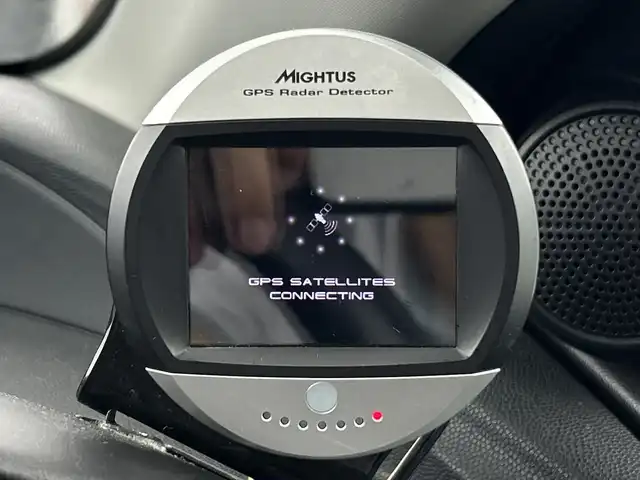 ホンダ シビック タイプR ユーロ 愛知県 2009(平21)年 7.2万km チャンピオンシップホワイト 7インチナビ/・ワンセグ/DISC/ETC/-標準装備-/6MT/ヘリカルLSD/VSA/ブラック枠メッシュフロントグリル/ボディ同色ドアミラー/TYPE E EUROエンブレム/18インチアルミホイール/SACHSダンパー/レッドステッチ入革巻きステアリング/アルミ製球型シフトノブ/SRSエアバッグ/オートエアコン/メタル製スポーツペダル/イモビライザー/リモコンキー