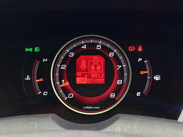 ホンダ シビック タイプR ユーロ 愛知県 2009(平21)年 7.2万km チャンピオンシップホワイト 7インチナビ/・ワンセグ/DISC/ETC/-標準装備-/6MT/ヘリカルLSD/VSA/ブラック枠メッシュフロントグリル/ボディ同色ドアミラー/TYPE E EUROエンブレム/18インチアルミホイール/SACHSダンパー/レッドステッチ入革巻きステアリング/アルミ製球型シフトノブ/SRSエアバッグ/オートエアコン/メタル製スポーツペダル/イモビライザー/リモコンキー