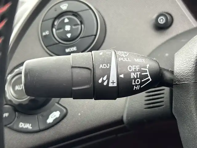 ホンダ シビック タイプR ユーロ 愛知県 2009(平21)年 7.2万km チャンピオンシップホワイト 7インチナビ/・ワンセグ/DISC/ETC/-標準装備-/6MT/ヘリカルLSD/VSA/ブラック枠メッシュフロントグリル/ボディ同色ドアミラー/TYPE E EUROエンブレム/18インチアルミホイール/SACHSダンパー/レッドステッチ入革巻きステアリング/アルミ製球型シフトノブ/SRSエアバッグ/オートエアコン/メタル製スポーツペダル/イモビライザー/リモコンキー