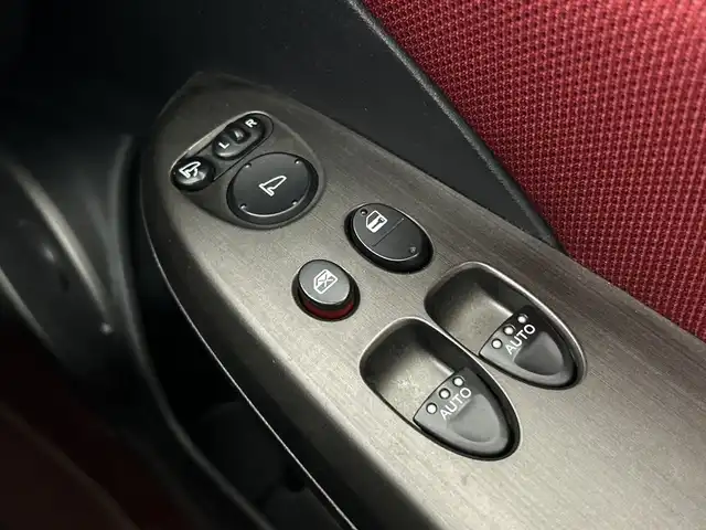 ホンダ シビック タイプR ユーロ 愛知県 2009(平21)年 7.2万km チャンピオンシップホワイト 7インチナビ/・ワンセグ/DISC/ETC/-標準装備-/6MT/ヘリカルLSD/VSA/ブラック枠メッシュフロントグリル/ボディ同色ドアミラー/TYPE E EUROエンブレム/18インチアルミホイール/SACHSダンパー/レッドステッチ入革巻きステアリング/アルミ製球型シフトノブ/SRSエアバッグ/オートエアコン/メタル製スポーツペダル/イモビライザー/リモコンキー