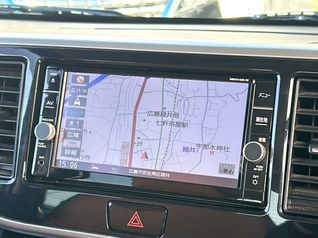 日産 デイズ ルークス X Vセレクション 広島県 2018(平30)年 2.7万km グレーⅡ 禁煙車/カラーコード：P59U27/エマージェンシーブレーキ/車線逸脱警報/コーナーセンサー/純正７型ナビ（MM318D-W）/・フルセグ/CD/DVD/Bluetooth/SD/REC/アラウンドビューモニター/両側パワースライドドア/革巻きステアリング/ステアリングスイッチ/前ドライブレコーダー（DJ4-D）/革調シートカバー/リアサーキュレーター/リアサンシェード/スマートキー/プッシュスタート/スペアキー/ETC/純正１４インチアルミホイール/W+サイドエアバック