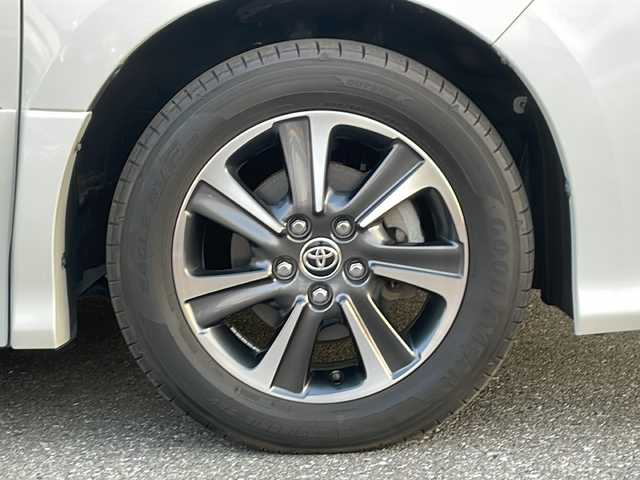 トヨタ ヴォクシー ZS 煌Ⅱ 千葉県 2019(平31)年 4.4万km ホワイトパールクリスタルシャイン トヨタセーフティセンス/・プリクラッシュセーフティ/・オートマチックハイビーム/・レーンディパーチャーアラート/先行車発進告知機能/クリアランスソナー/アルパイン11型ナビ/（Bluetooth/CD/DVD/SD/フルセグ）/バックカメラ/アイドリングストップ/ビルトインETC/純正16インチアルミホイール/両側パワースライドドア/LEDヘッドランプ/LEDフォグランプ/純正フロアマット/・2列目社外ラグマット付き/サイドバイザー/ステアリングスイッチ/本革巻きステアリング/革調シートカバー/電動格納ドアミラー/ドアミラーウインカー/プッシュエンジンスタート/スマートキー/スペアキー