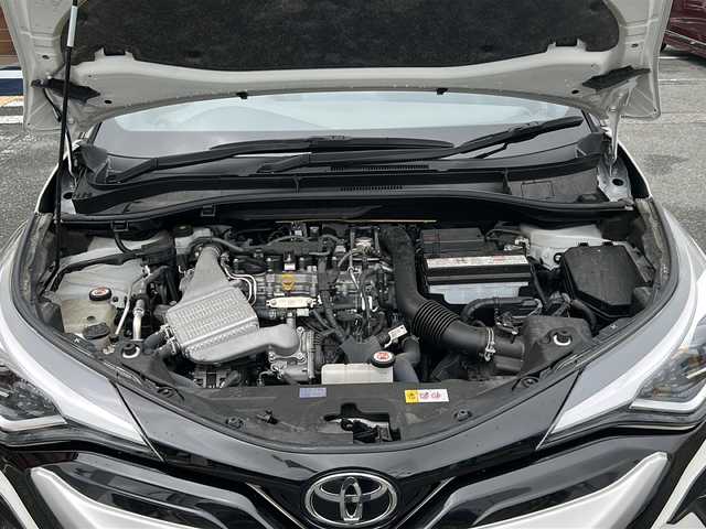 トヨタ Ｃ－ＨＲ G－T 大阪府 2020(令2)年 3.7万km ホワイトパールクリスタルシャイン ワンオーナー/6速IMT/ETC2.0/純正フロアマット/ブラインドスポットモニター/アラウンドビューモニター/レーダークルーズコントロール/純正ナビ/シートヒーター（運転席・助手席）/ドライブレコーダー/（TZ-D２０５W）/ブレーキホールド/オートライト/オートハイビーム/パワーステアリング/パワーウィンドウ/12V/120W/USB端子X１